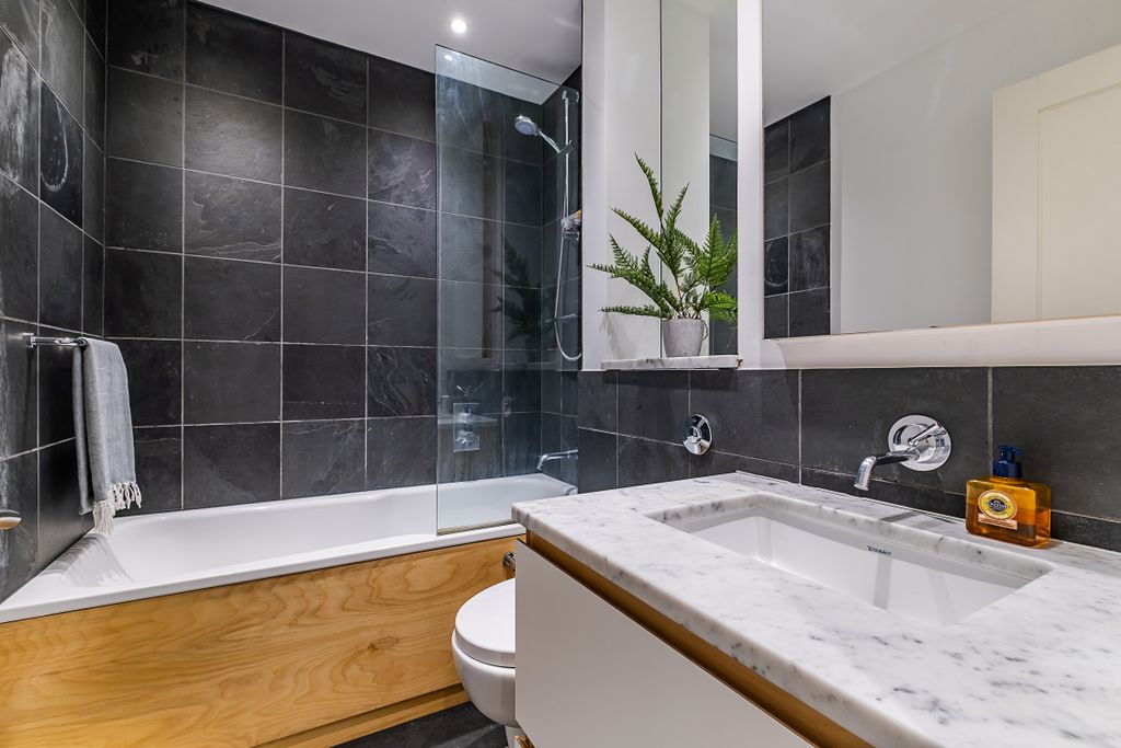 Additional image 15 of 4 bed flat for sale85 Petersham Road, Richmond TW10