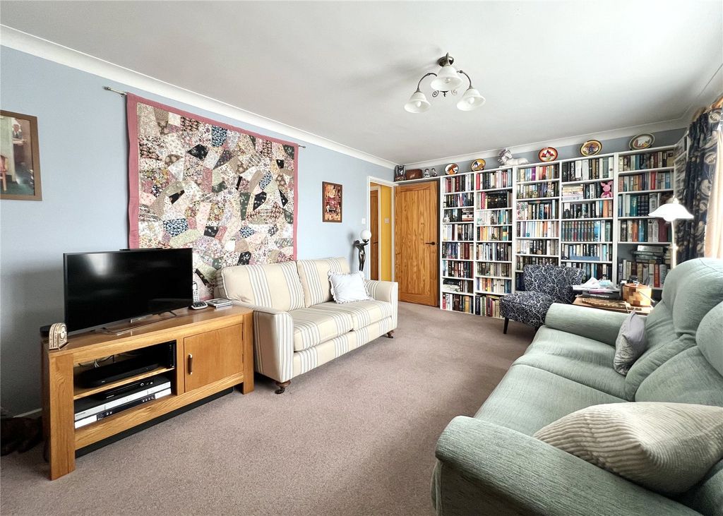 Property photo 2 of 19 Picture No. 03