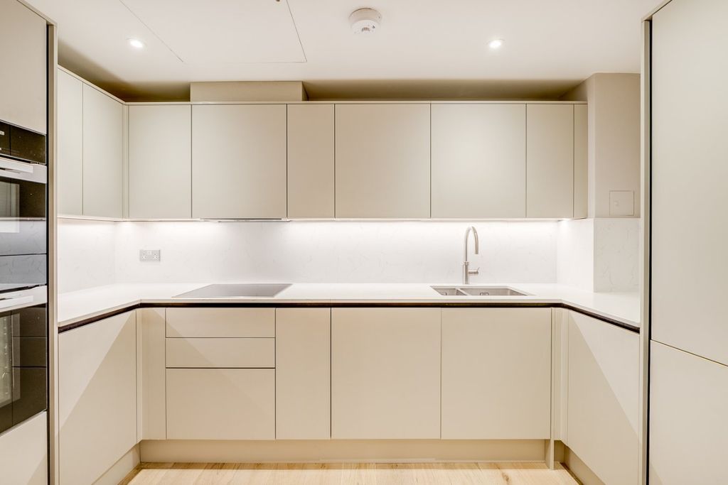 Property photo 3 of 11 Picture No. 12