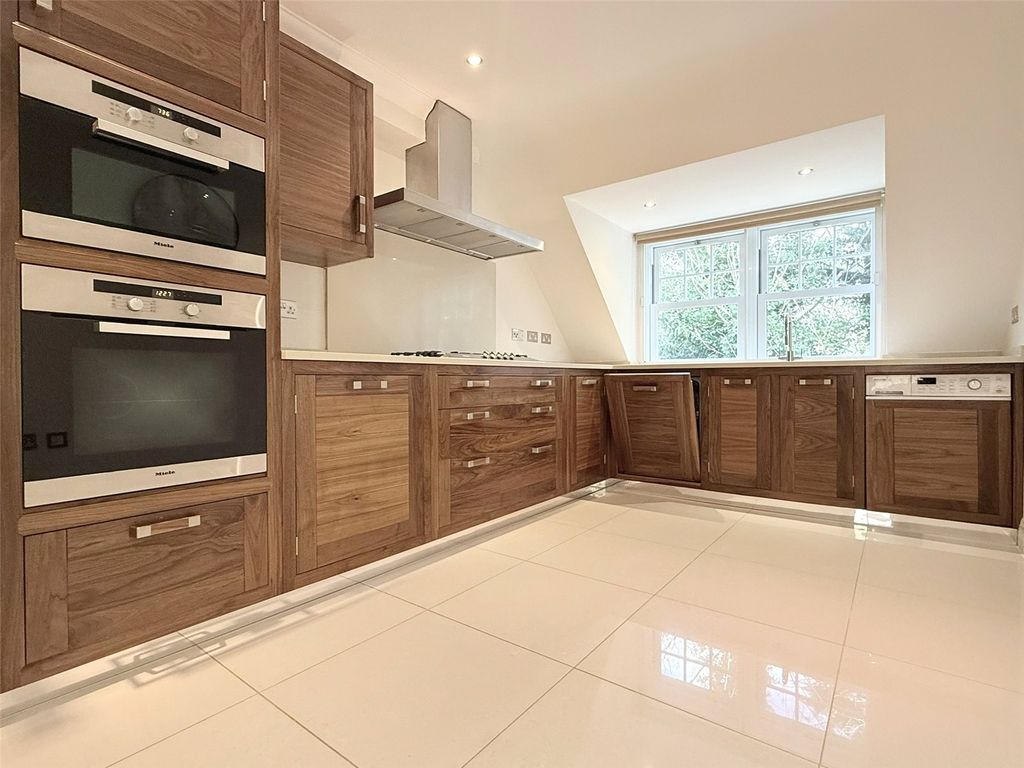 Property photo 2 of 16 Picture No. 16