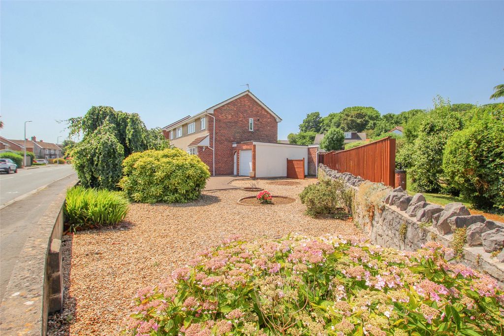 Property photo 1 of 23 Picture No. 17