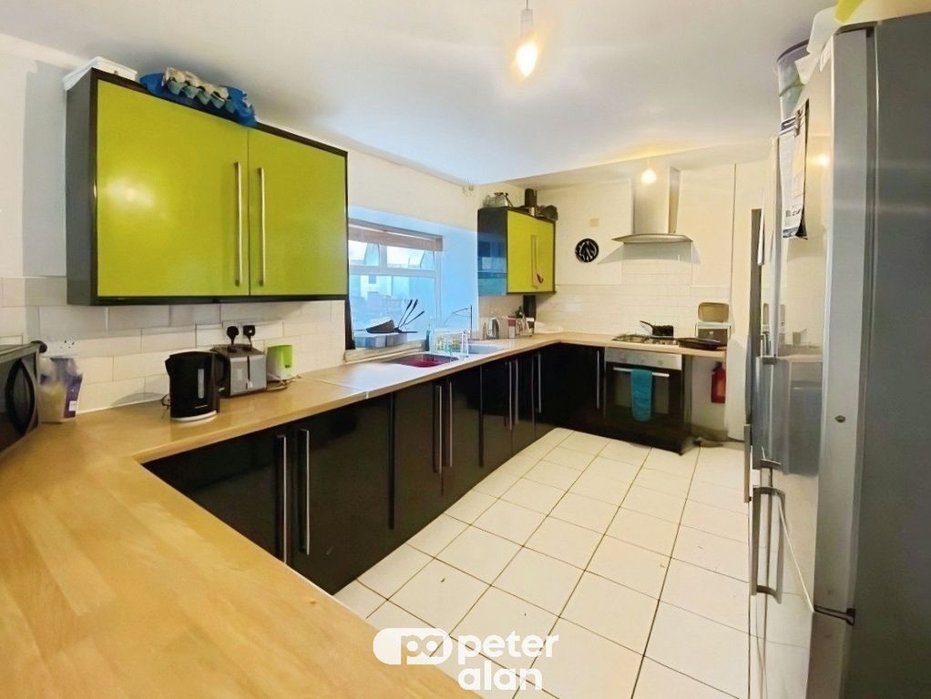 Property photo 1 of 8 Front