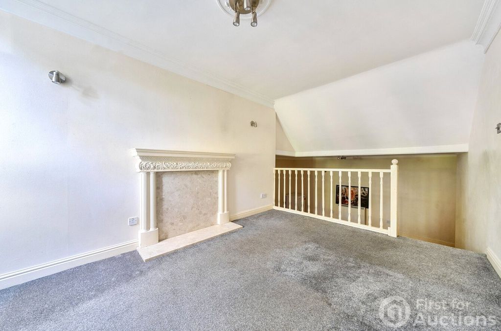 Property photo 3 of 14 3