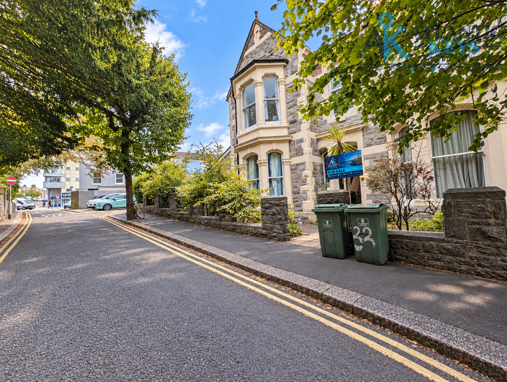 Property photo 1 of 22 Victorian House For Sale