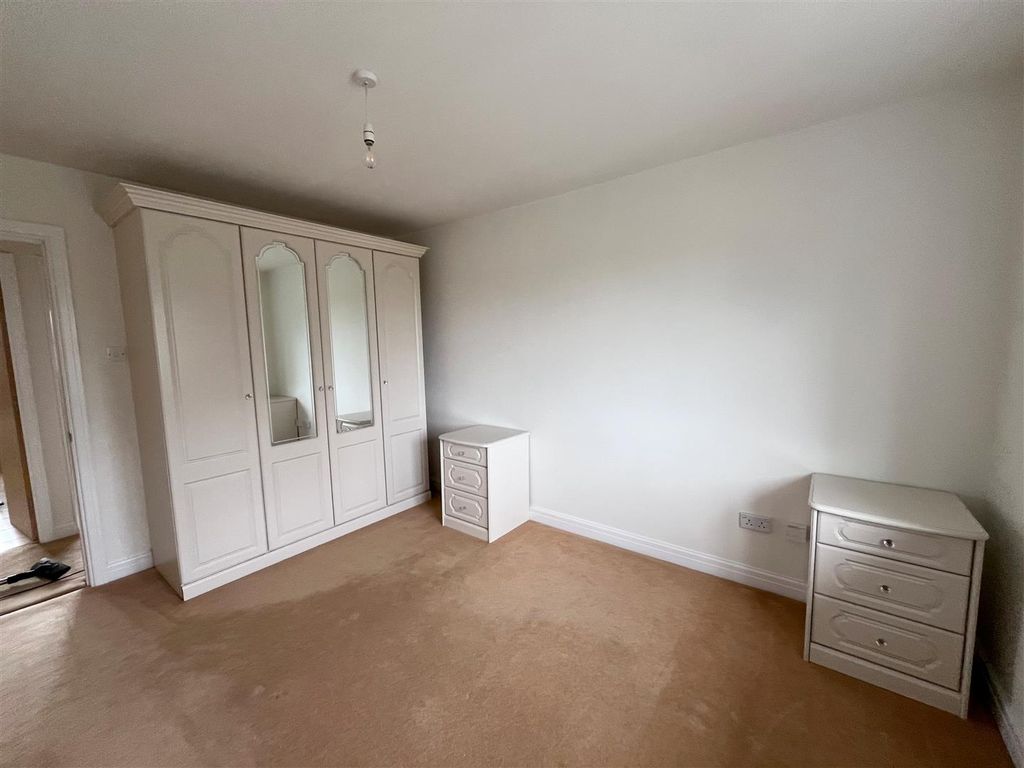 Additional image 8 of 2 bed flat to rentChamberlain Drive, Wilmslow, Cheshire SK9