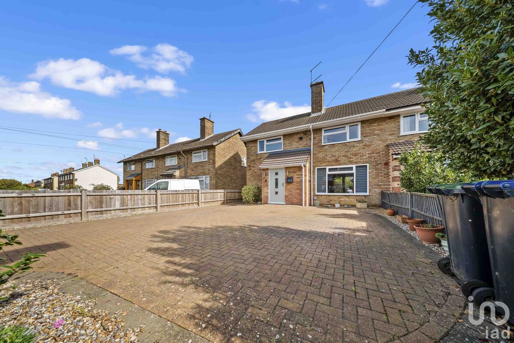 Property photo 1 of 27