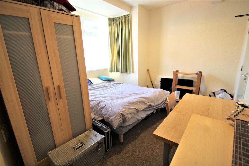 Property photo 3 of 10 Property Photo