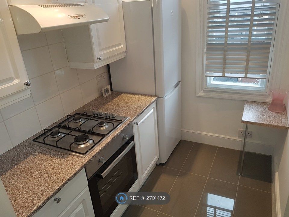 Property photo 2 of 4 Kitchen