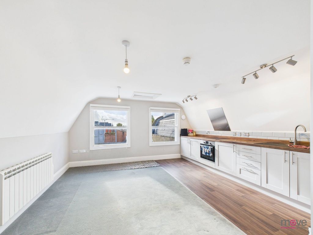 Property photo 1 of 4