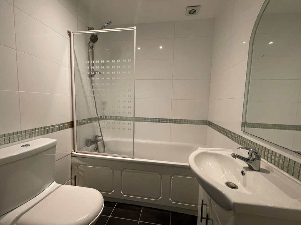 Property photo 3 of 6 Gallery