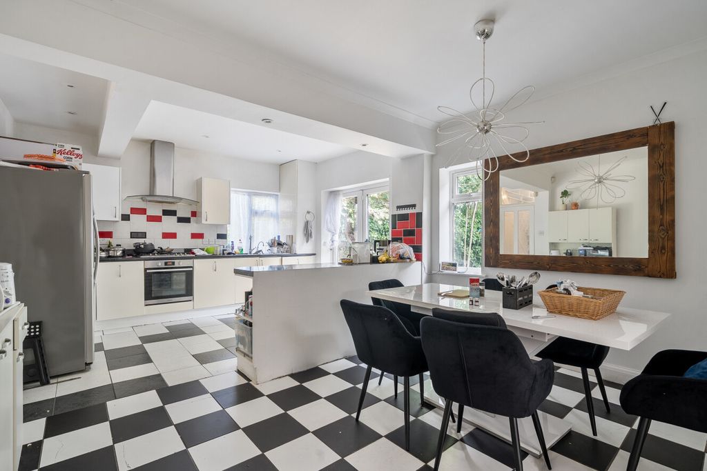 Property photo 3 of 20 1459862-13-6A0Cb3...