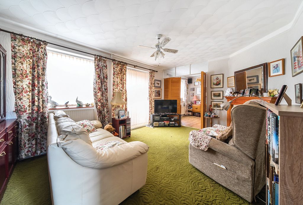 Property photo 2 of 20 1325084-13-68751A...