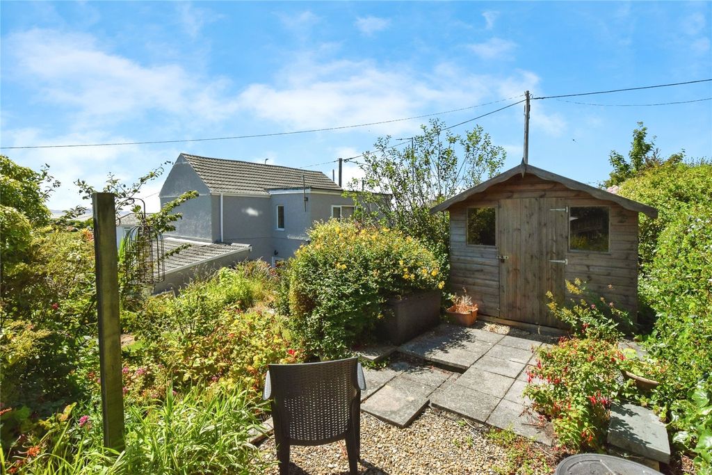 Property photo 2 of 29 Picture No. 23