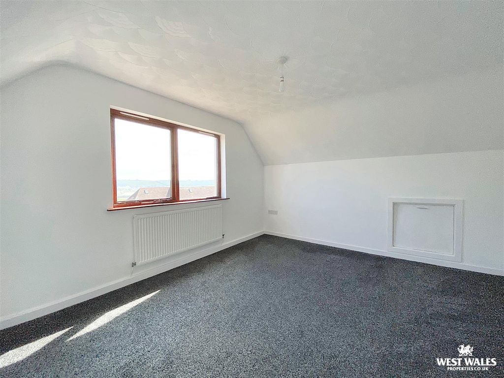 Additional image 16 of 3 bed detached bungalow for saleCenarth Close, Pembroke Dock SA72