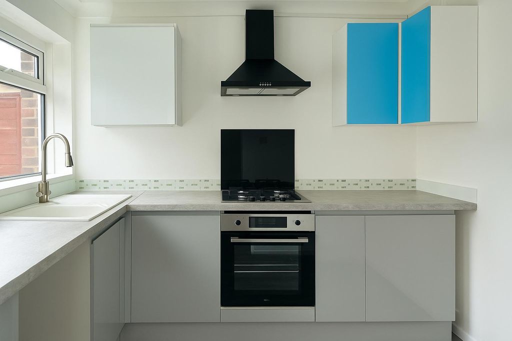 Property photo 3 of 4 Photo-2025-11-10-08-13-59.Jpg