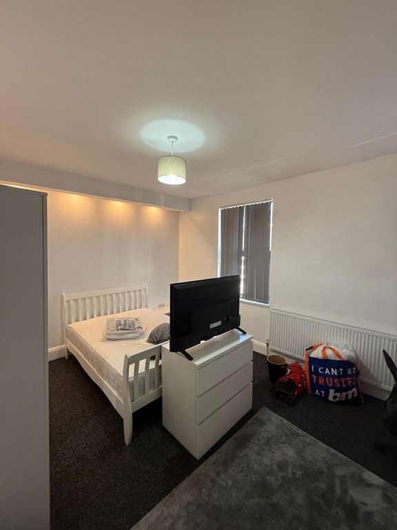 Property photo 3 of 10 Photo 15