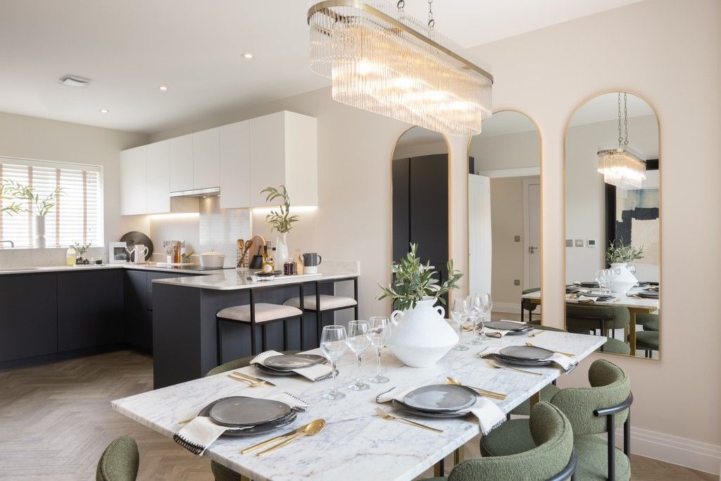 Property photo 2 of 18 Samuel Gardens, Arlesey