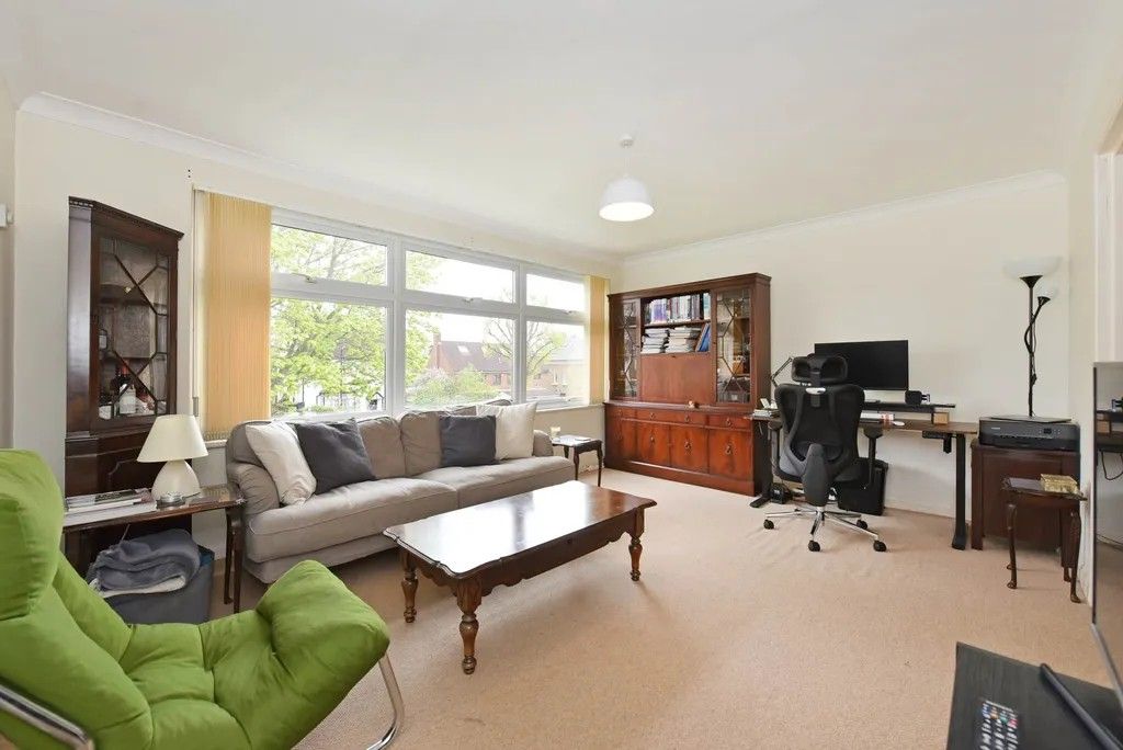 Property photo 2 of 7