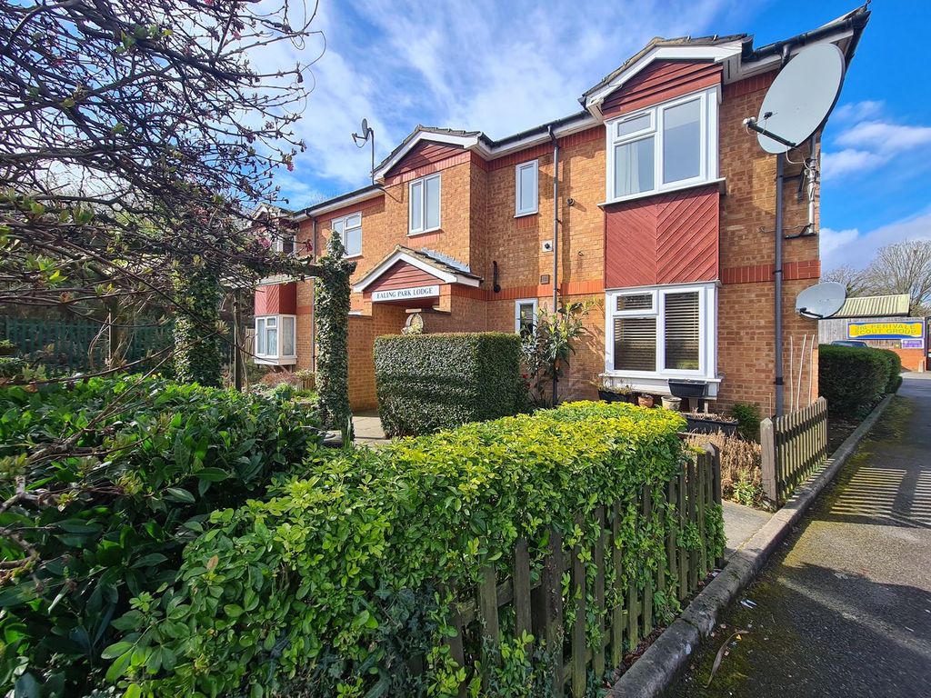 Property photo 1 of 8