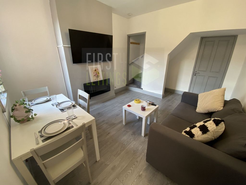 Property photo 1 of 14 Photo 22