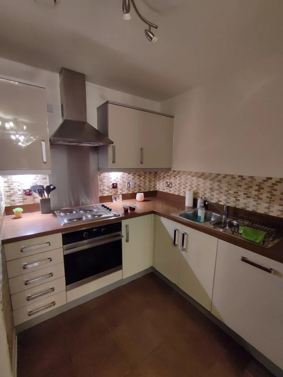 Property photo 3 of 11 Property