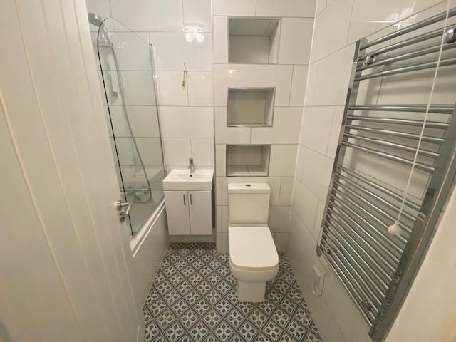 Property photo 3 of 8 Bathroom