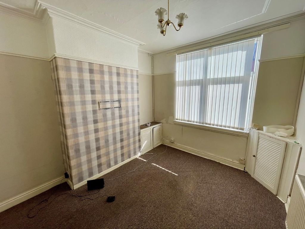 Property photo 3 of 20 5.Jpg