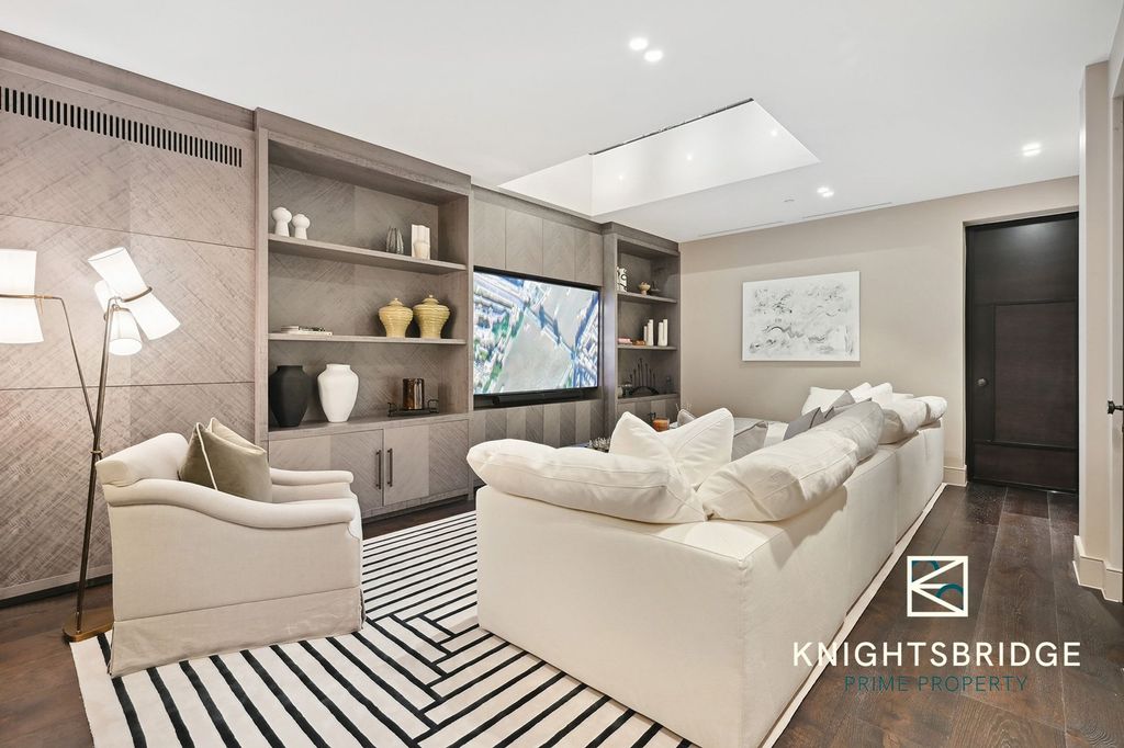 Additional image 38 of 6 bed property to rentChester Square, London SW1W