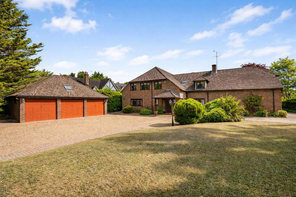 Property photo 1 of 18