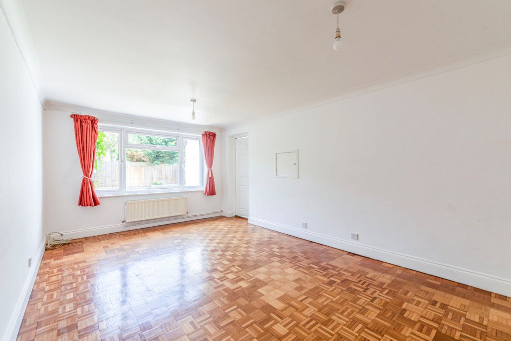 Property photo 2 of 21 Picture No. 03
