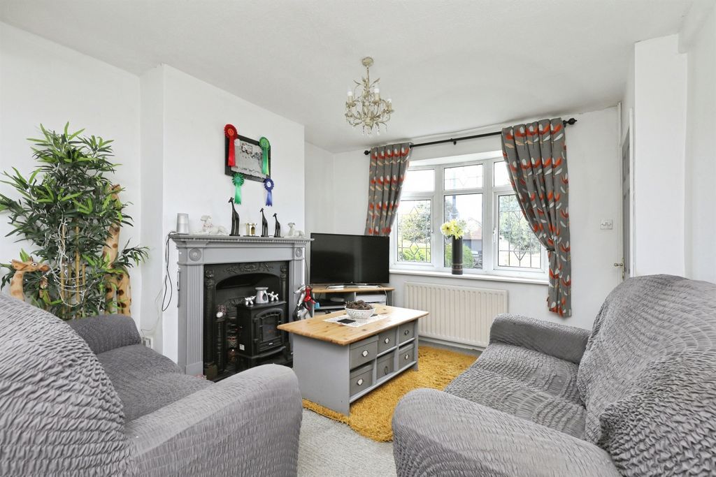 Property photo 3 of 14