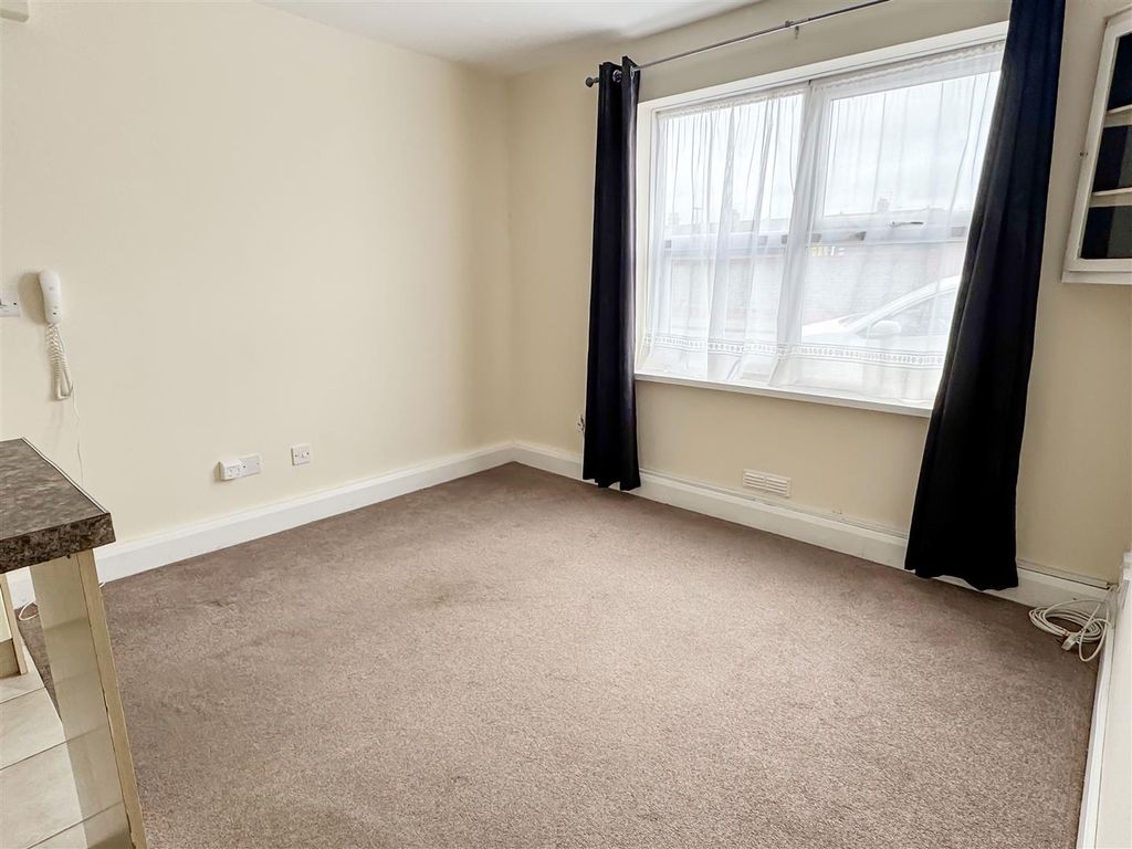 Property photo 3 of 8 Img_0149.Jpg