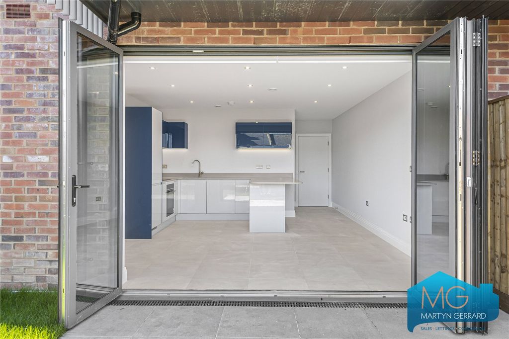 Property photo 1 of 27 Picture No. 49