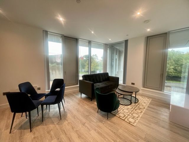 Property photo 2 of 18
