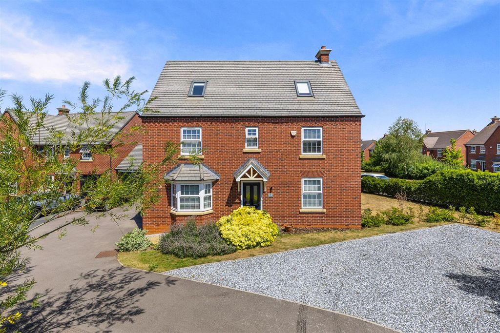 Property photo 1 of 38 1Nightingalewayweb02.Jpg