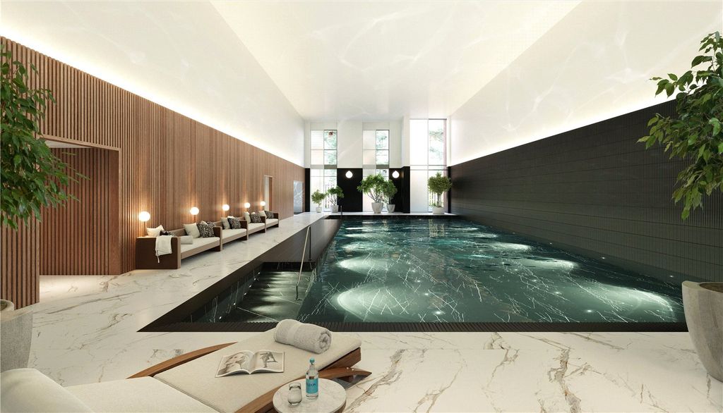 Property photo 2 of 7 Pool