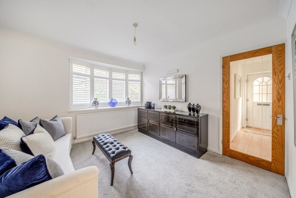 Property photo 2 of 29 Picture No. 67