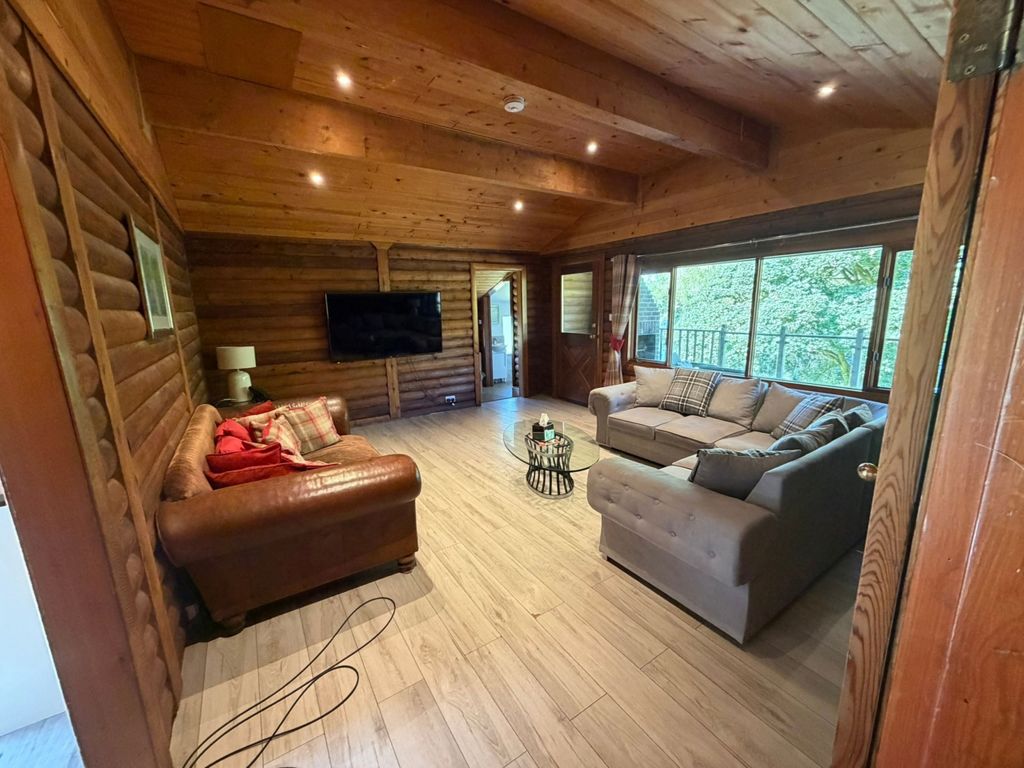 Property photo 2 of 16 2