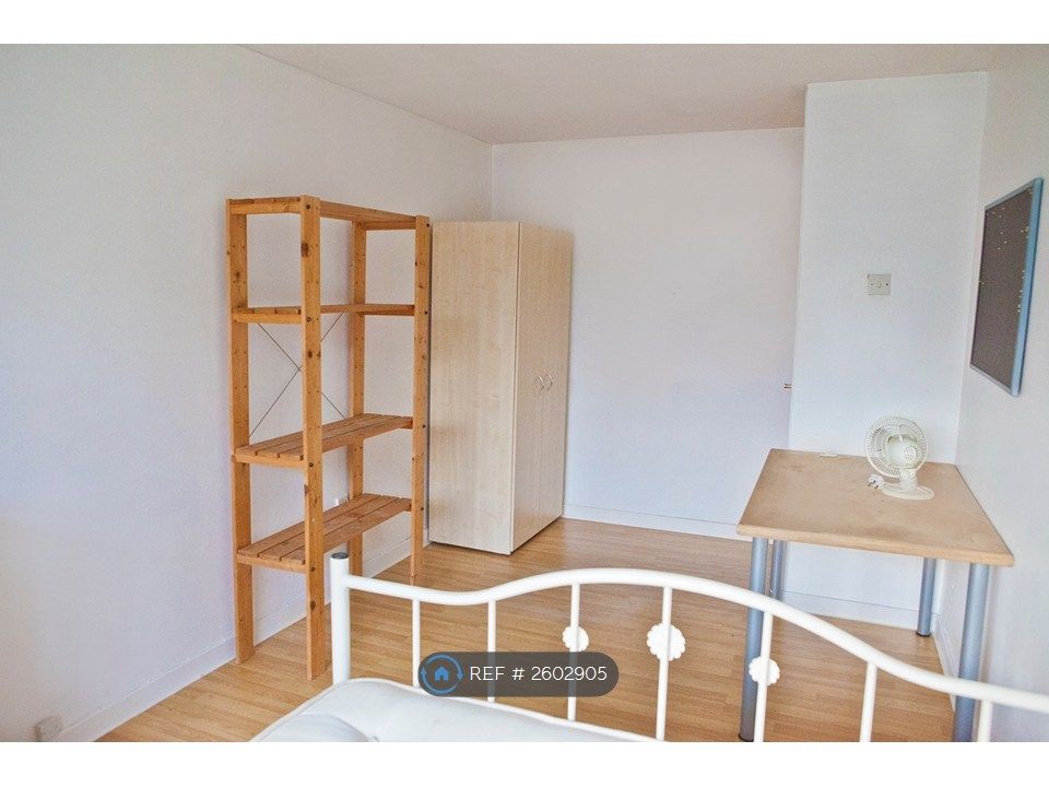 Property photo 3 of 4