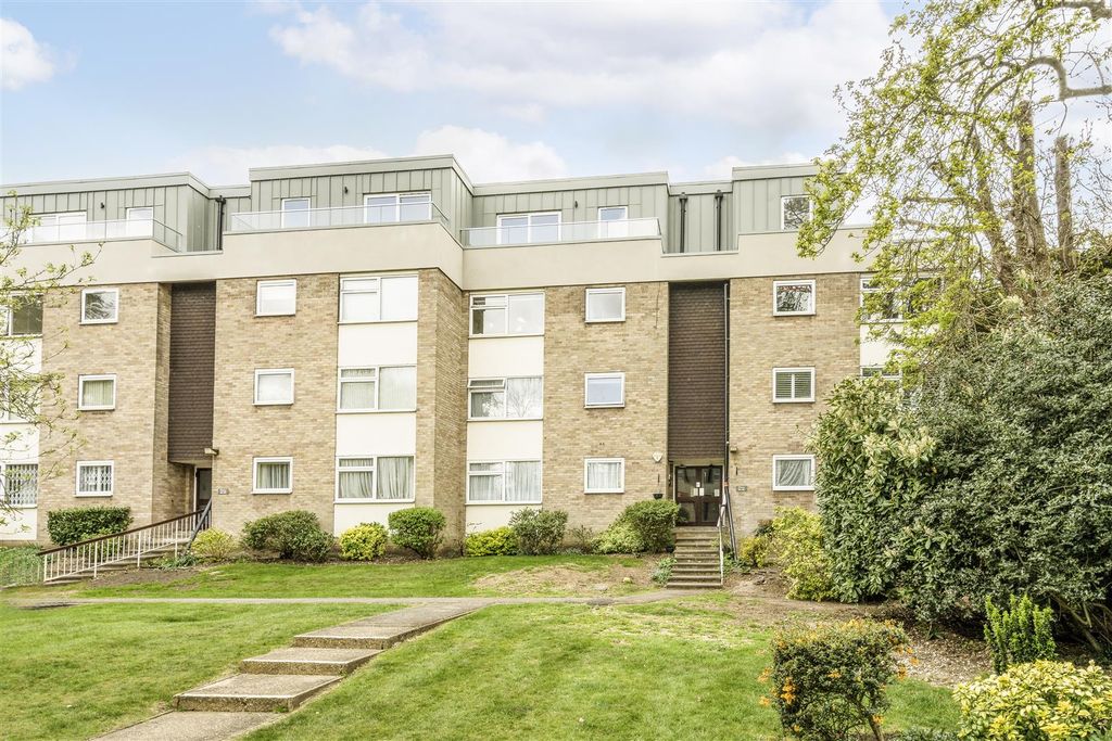 Property photo 1 of 9 Davidson Frost-Wellings, Dfw, Rutland Place, Bushe