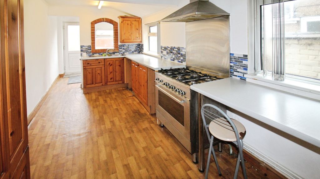 Property photo 2 of 16 Kitchen.Jpg