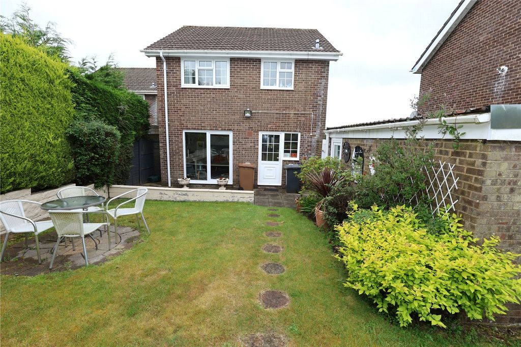 Property photo 2 of 18 Picture No. 11