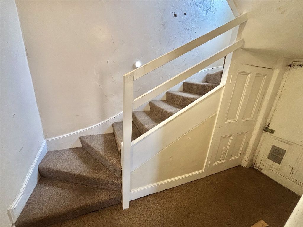 Property photo 2 of 19 Picture No. 03