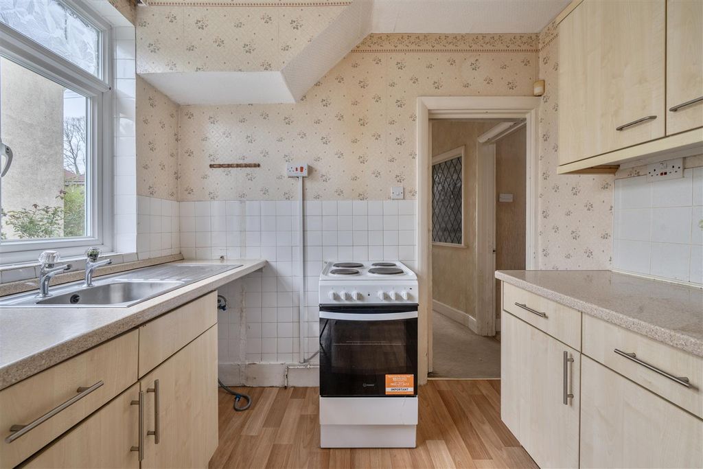 Property photo 2 of 16 Kitchen 2.Jpg