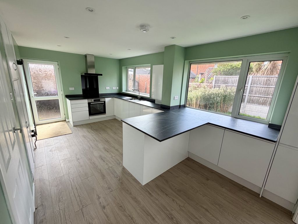 Property photo 2 of 10 Img_4510