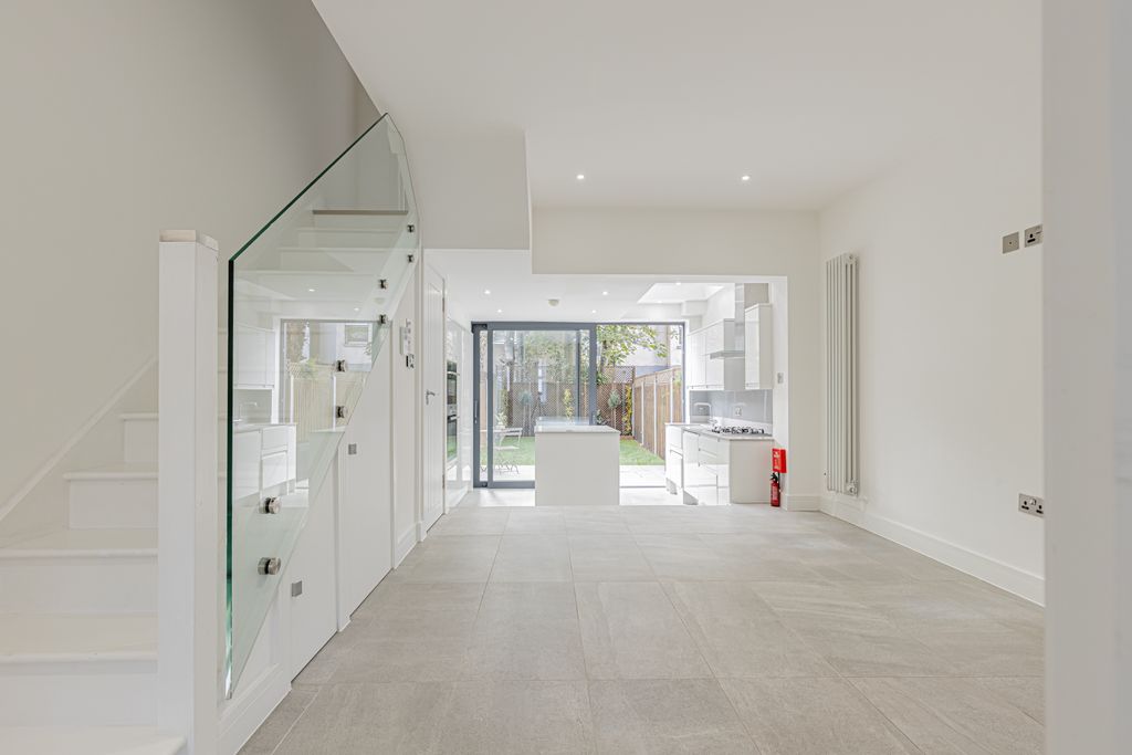 Property photo 1 of 36