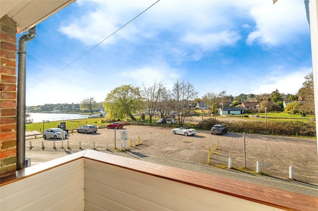 Property photo 1 of 28 Picture No. 27