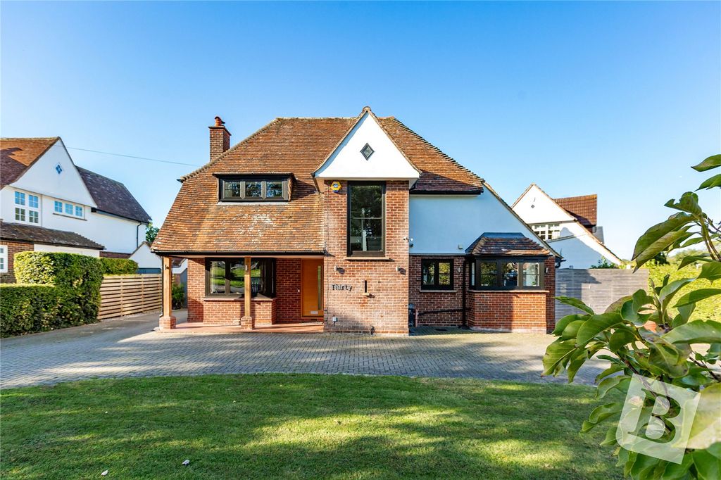 Property photo 2 of 46 Picture No. 05