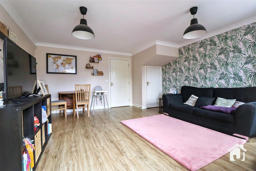 Property photo 3 of 33 Img_0255.Jpg