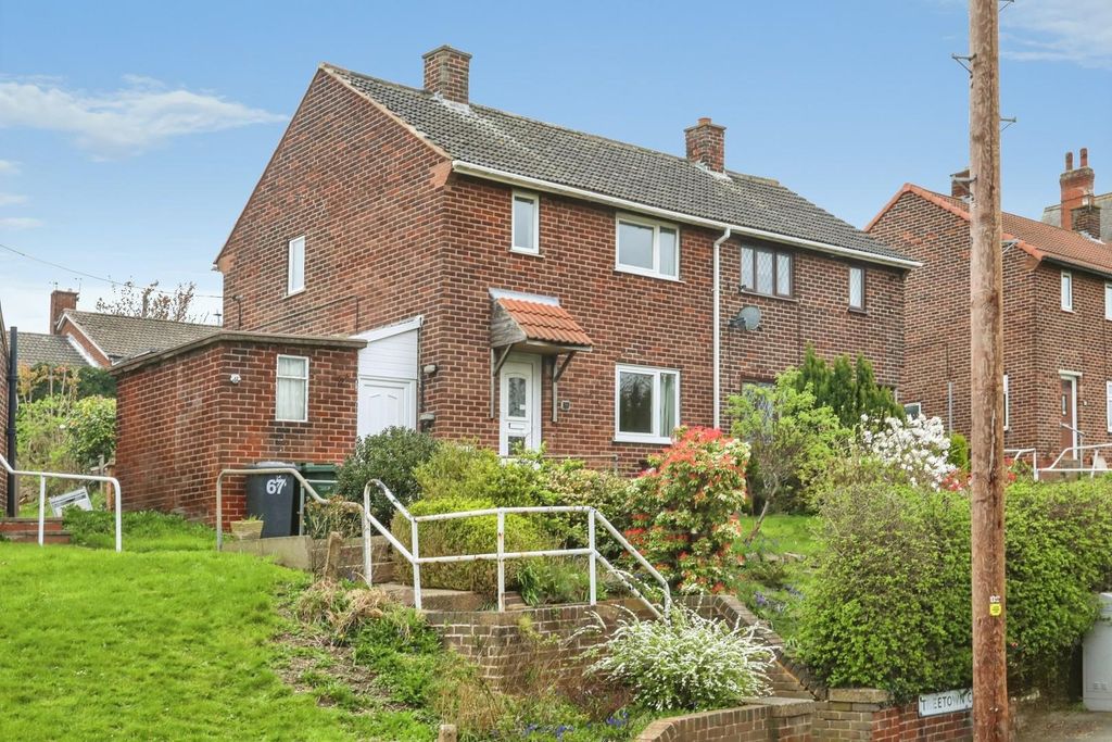 Property photo 1 of 15 Front